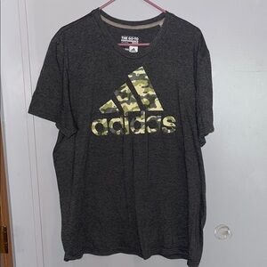 Adidas Men's Dark Gray Tee with Camo Logo